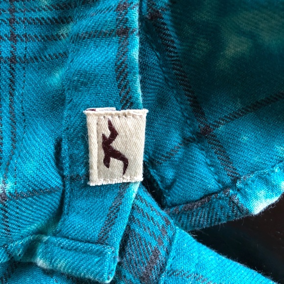 🔆HOLLISTER Flannel Button Top - Picture 6 of 7